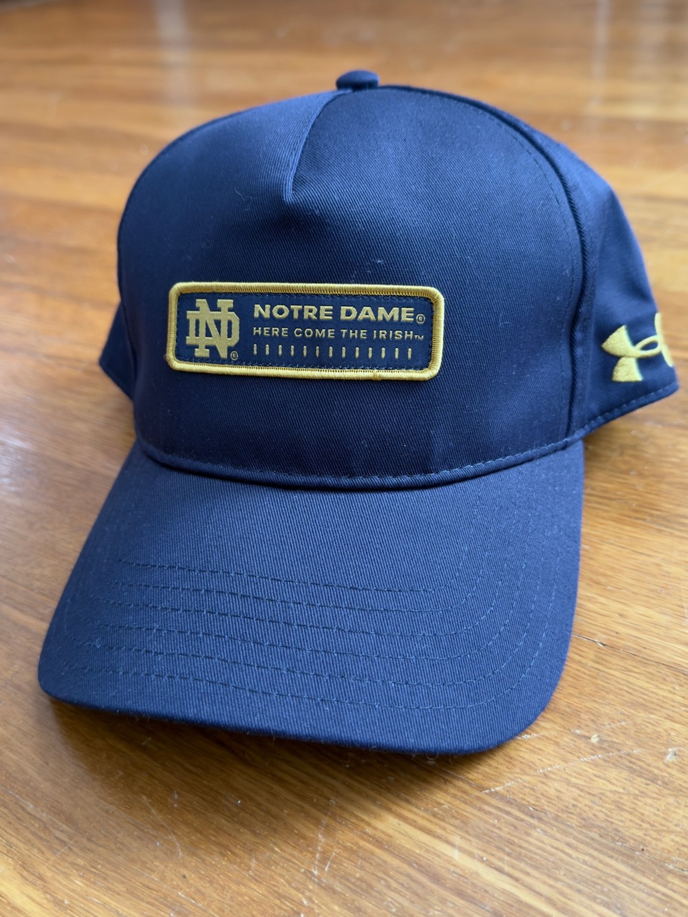 Under Armour  Men’s Adjustable Notre Dame Patch Cap